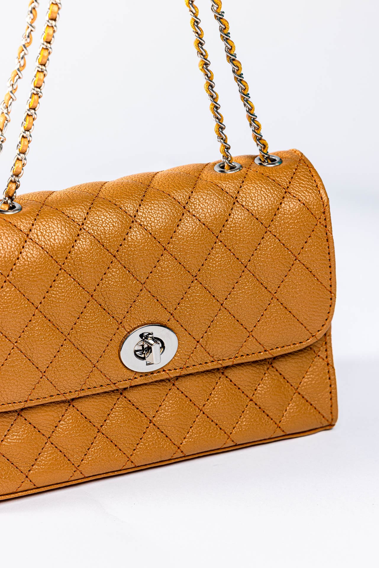 Aitana Crossbody with Bold Clasp